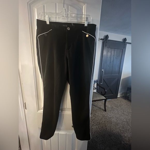 Ivanka Trump Black Tulip Hem White Piping Compression Ankle Slim Pant, size 8 - Picture 3 of 12